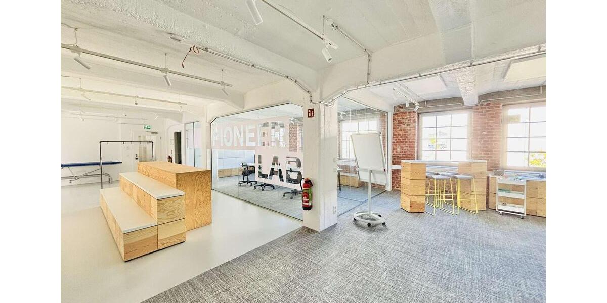 AS IMMOBILIEN: Exklusives Büro-Loft in Toplage von Idstein – 1. OG mit Aufzug & Balkon zimmer