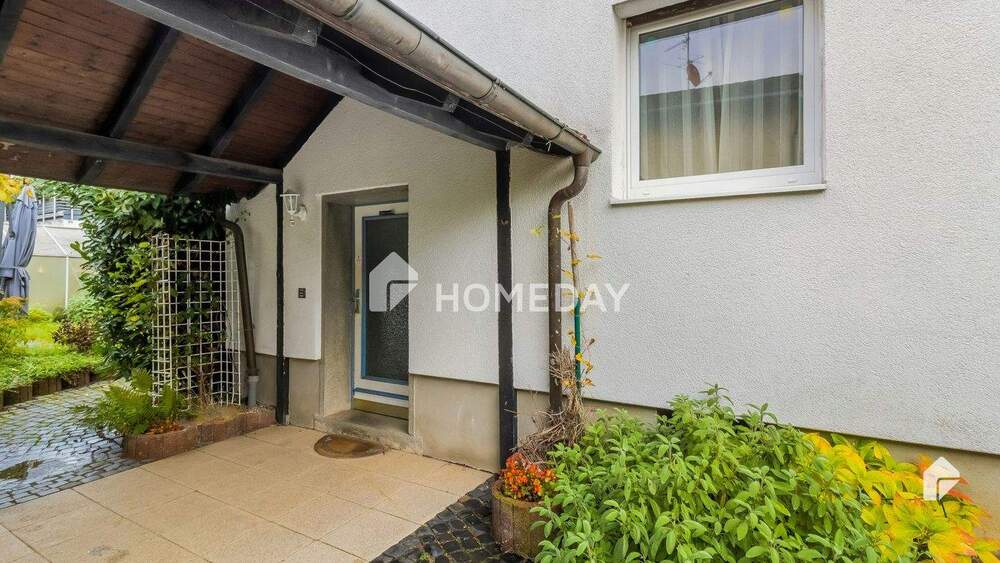 Liederbach am Taunus: Stilvolles Mehrfamilienhaus - Wohnkomfort trifft attraktive Lage 8 zimmer