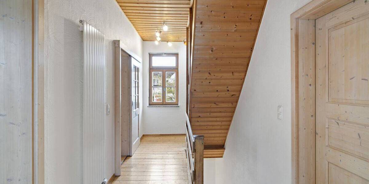 Mehrfamilienhaus, Wohnhaus Liederbach am Taunus Liederbach - 5 Zimmer, 193 m&sup2;, 1.350.000&euro; | Angebot:26358382