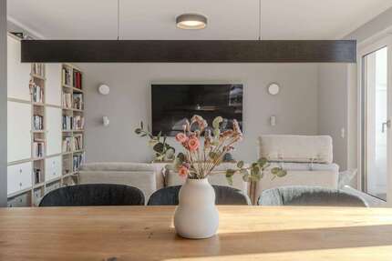 Wohnung zum Kaufen in Frankfurt am Main 1.369.000 € 153 m² 8 zimmer