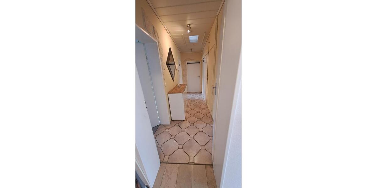 Etagenwohnung Bad Soden am Taunus - 3 Zimmer, 75 m&sup2;, 1.100&euro; | Angebot:26704190