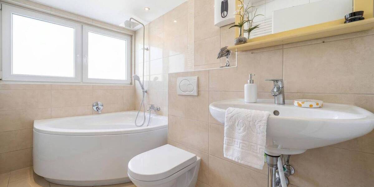 Mehrfamilienhaus, Wohnhaus Wiesbaden Südost - 9 Zimmer, 237 m&sup2;, 1.599.000&euro; | Angebot:26731619