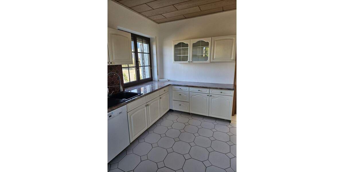 Mehrfamilienhaus, Wohnhaus Hohenstein Breithardt - 4 Zimmer, 140 m&sup2;, 1.250&euro; | Angebot:24565862