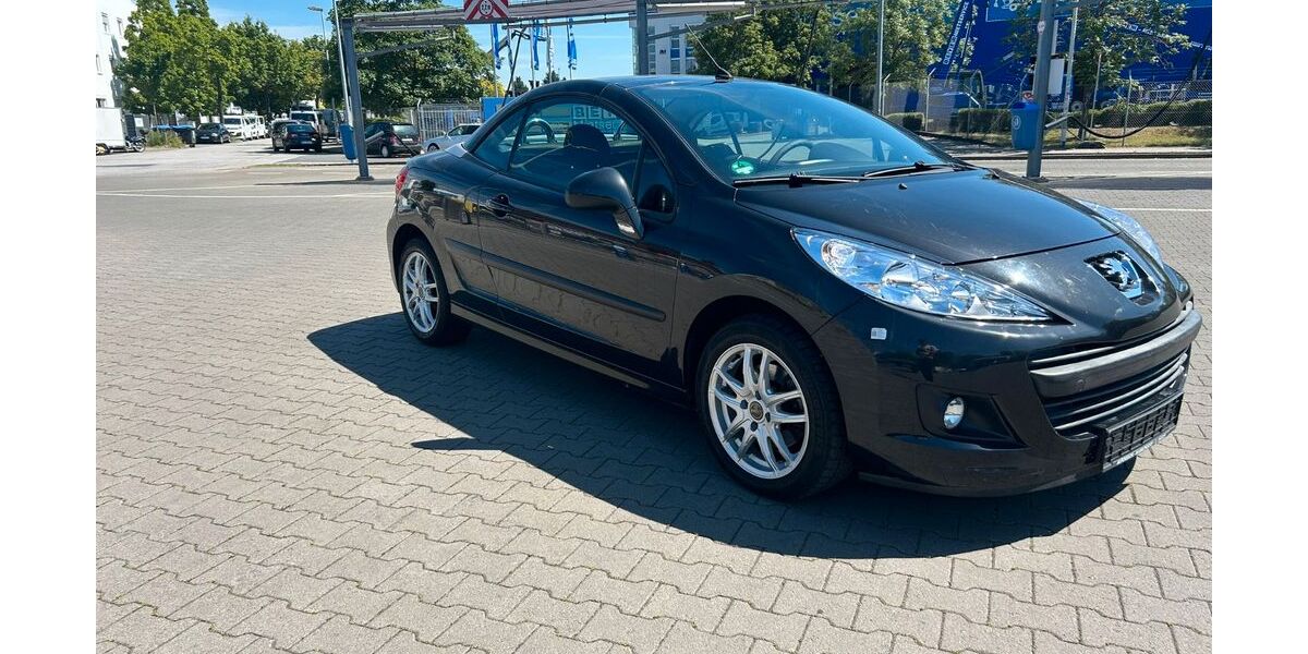 Peugeot 207 122.000 km 2.999 &euro; Wiesbaden 65203