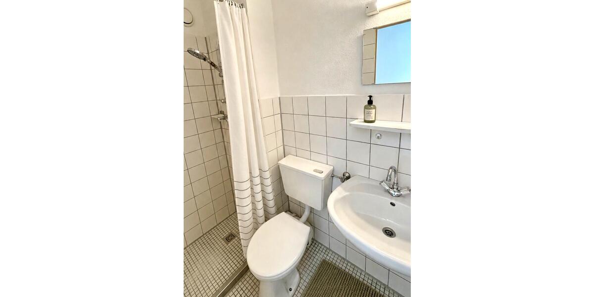 Etagenwohnung Mainz Gonsenheim - 1 Zimmer, 18 m&sup2;, 330&euro; | Angebot:26578213