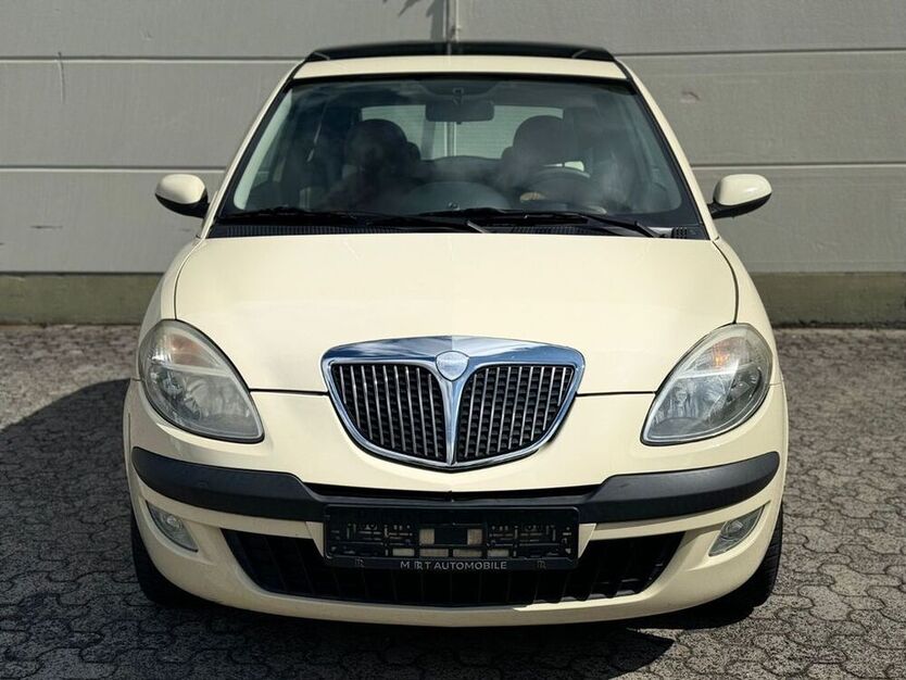 Ypsilon