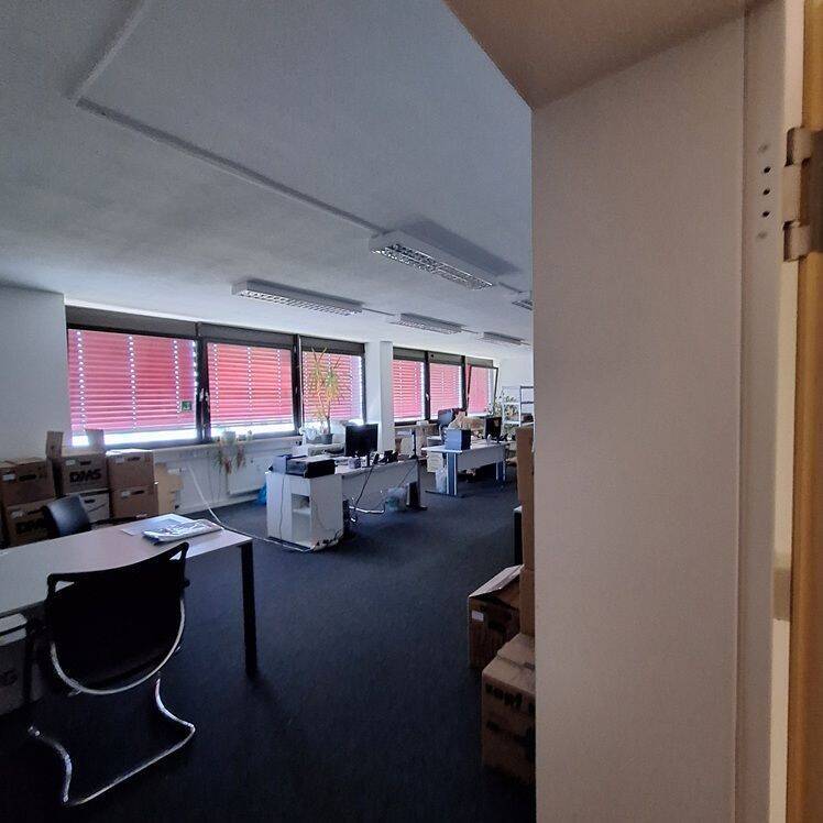 Ffm.-Griesheim: Bürofläche ca. 250 m² - Flughafen und Messe schnell erreichbar