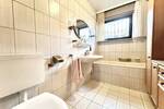 Mehrfamilienhaus, Wohnhaus Kriftel - 8 Zimmer, 215 m&sup2;, 720.000&euro; | Angebot:26160420