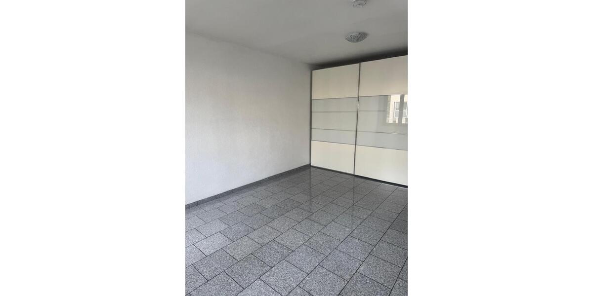 Etagenwohnung Wiesbaden Südost - 3 Zimmer, 90 m&sup2;, 1.650&euro; | Angebot:25981852