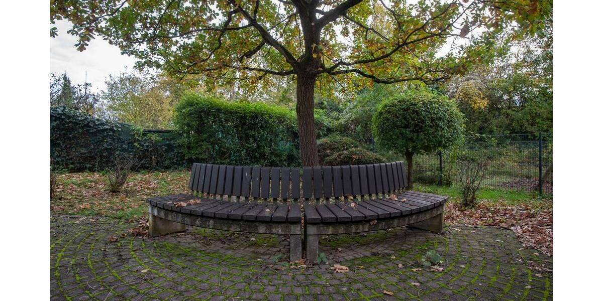 Etagenwohnung Wiesbaden Südost - 2 Zimmer, 81 m&sup2;, 245.000&euro; | Angebot:26160158