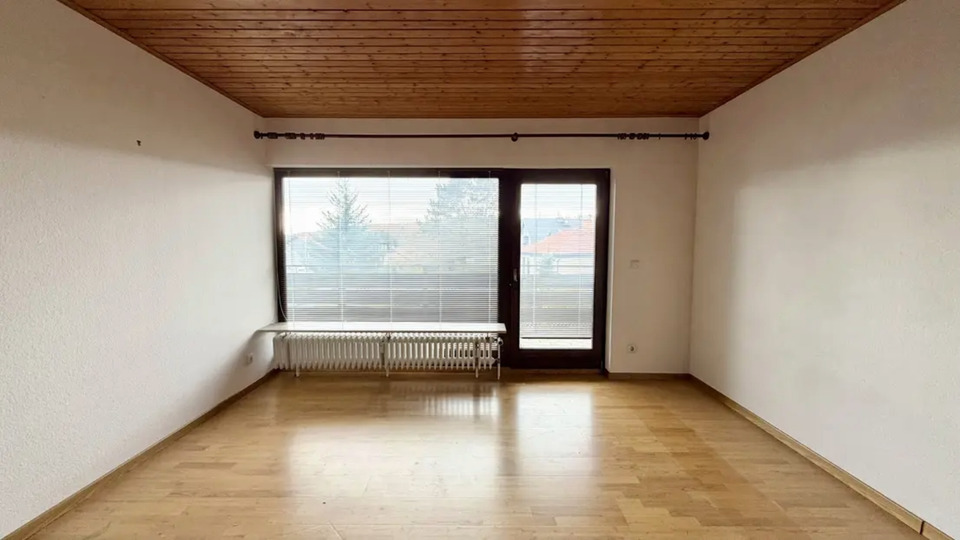 Dachgeschoßwohnung Schmitten im Taunus - 3 Zimmer, 77 m&sup2;, 140.000&euro; | Angebot:25894303