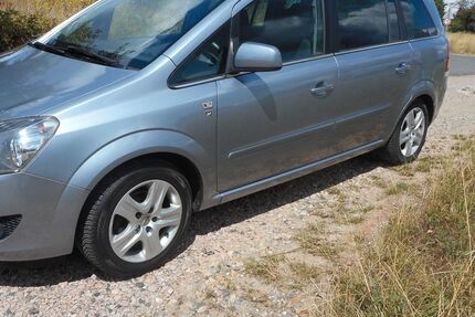 Opel Zafira 88.000 km 5.500 € Wiesbaden 65207