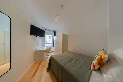 Zimmer Frankfurt am Main Bockenheim - 700&euro; | Angebot:27103104