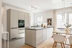 3 Zimmer-Wohnung mit eigenem Garten, Einbauküche und Tiefgaragenstellplatz