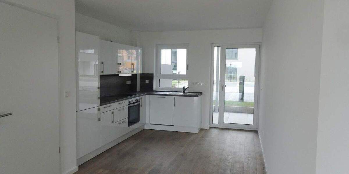 Terrassen-Wohnung im NEUBAU: 3 Zimmer + Einbauküche + Tageslichtbad + Gäste-WC + TG-Platz 3 zimmer
