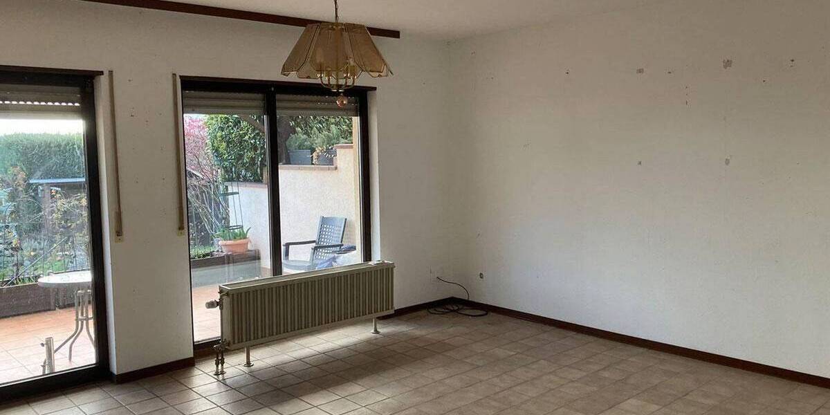 Reihenendhaus Wiesbaden Nordenstadt - 6 Zimmer, 150 m&sup2;, 580.000&euro; | Angebot:25720800