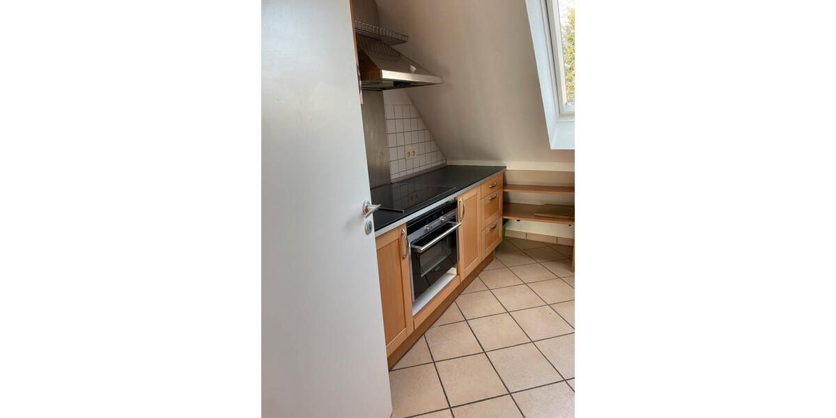 Dachgeschoßwohnung Hofheim am Taunus - 3 Zimmer, 89 m&sup2;, 370.000&euro; | Angebot:24779518