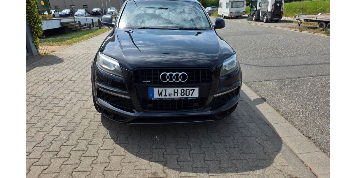 Audi Q7 234.000 km 16.900 &euro; Wiesbaden 65205