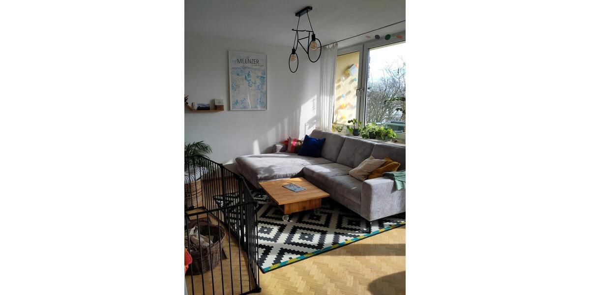 Etagenwohnung Mainz Gonsenheim - 3 Zimmer, 90 m&sup2;, 1.000&euro; | Angebot:25281882