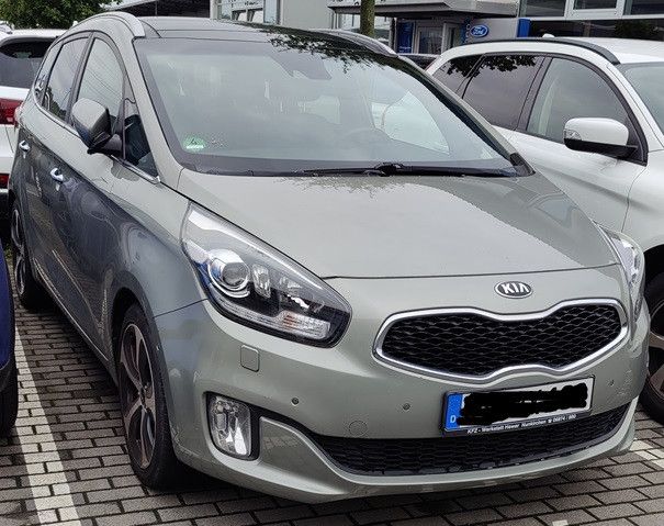 Kia Carens 142.500 km 11.900 &euro; Wiesbaden 55246
