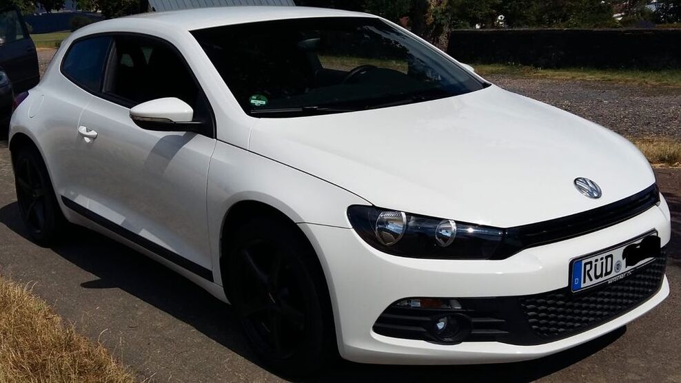 VW Scirocco 48.912 km 15.749 € Hünstetten 65510