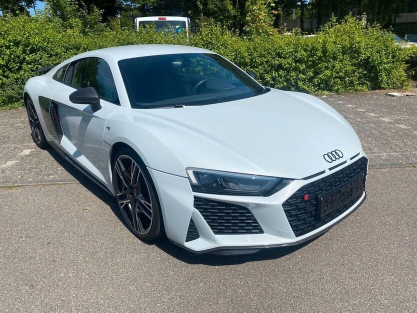 R8