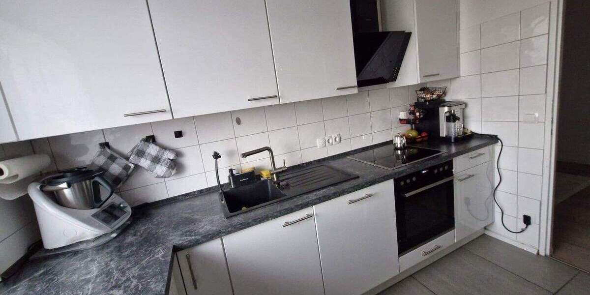 Etagenwohnung Wiesbaden Klarenthal - 4 Zimmer, 83 m&sup2;, 300.000&euro; | Angebot:25728338