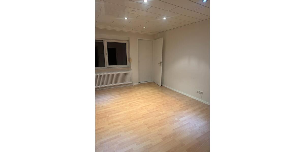Reihenhaus Frankfurt am Main Mitte-West - 3 Zimmer, 82 m&sup2;, 1.690&euro; | Angebot:24703923