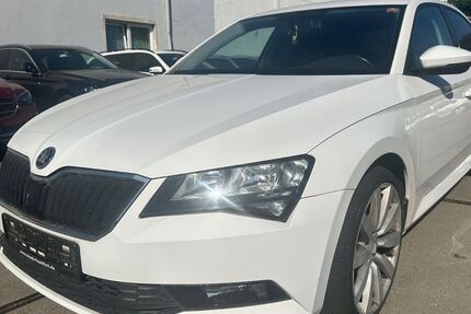 Skoda Superb 107.700 km 16.500 &euro; Hattersheim 65795