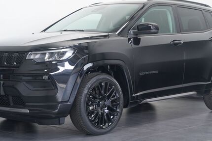 Jeep Compass 15.811 km 24.590 &euro; Wiesbaden 65205