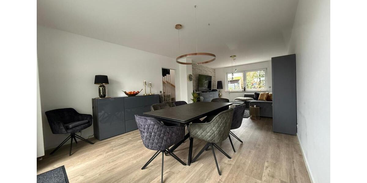 Reihenhaus Schwalbach am Taunus - 6 Zimmer, 170 m&sup2;, 890.000&euro; | Angebot:26703935
