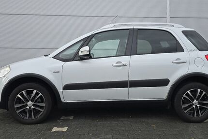 Suzuki SX4 190.000 km 3.900 € Wiesbaden 65201