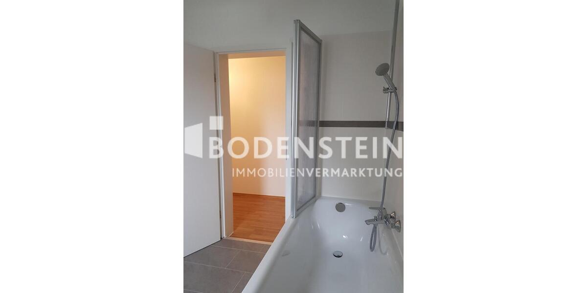 Dachgeschoßwohnung Wiesbaden - 2 Zimmer, 76 m&sup2;, 800&euro; | Angebot:26321652