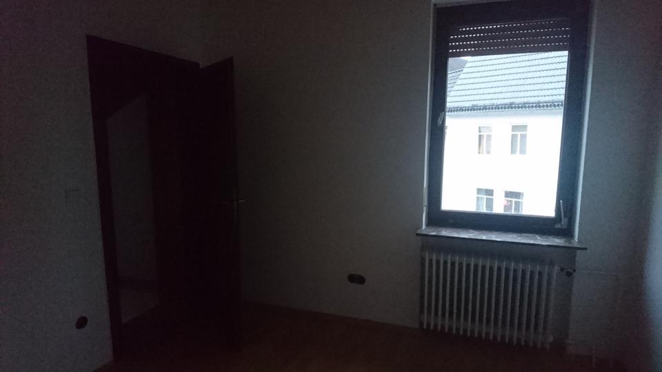 Etagenwohnung Idstein - 3 Zimmer, 100 m&sup2;, 1.000&euro; | Angebot:24788537