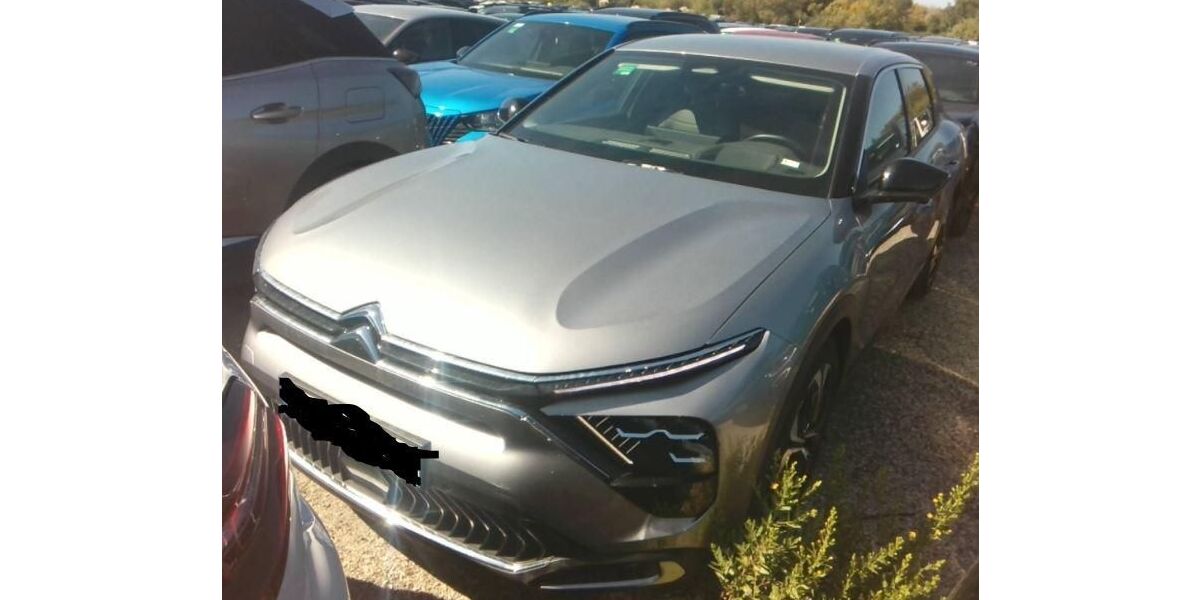 Citroen C5 X 33.860 km 17.280 &euro; Rüsselsheim 65428