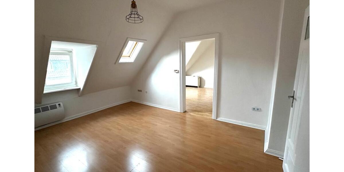 Dachgeschoßwohnung Wiesbaden Bierstadt - 3 Zimmer, 71 m&sup2;, 1.200&euro; | Angebot:26346554