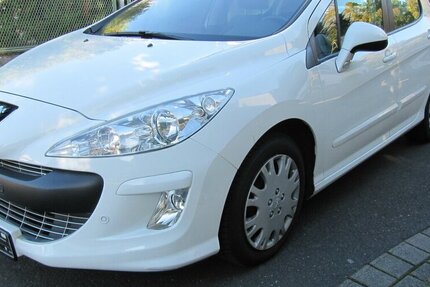 Peugeot 308 Platinum+ Klma+Insp+ TÜV + NEU + 230.447 km 3.435 &euro; Schwalbach/Taunus 65824