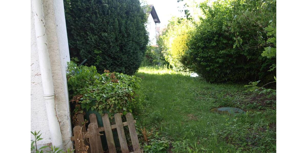 Einfamilienhaus Hünfelden - 8 Zimmer, 220 m&sup2;, 2.000&euro; | Angebot:26687926