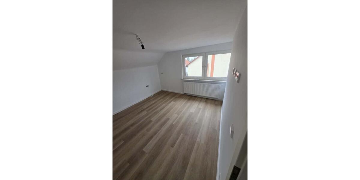 Dachgeschoßwohnung Wiesbaden Bierstadt - 2 Zimmer, 47 m&sup2;, 800&euro; | Angebot:25370166