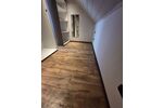 Großzügige 2-Zimmer-Dachgeschosswohnung m. Winterbalkon, Stellplatz u. beghbr. Kleiderschrank - Appartement Mörfelden-Walldorf Walldorf | Angebot:26966642