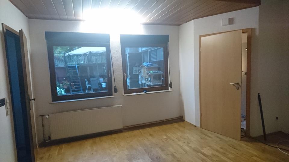 Etagenwohnung Idstein - 3 Zimmer, 100 m&sup2;, 1.000&euro; | Angebot:24788537