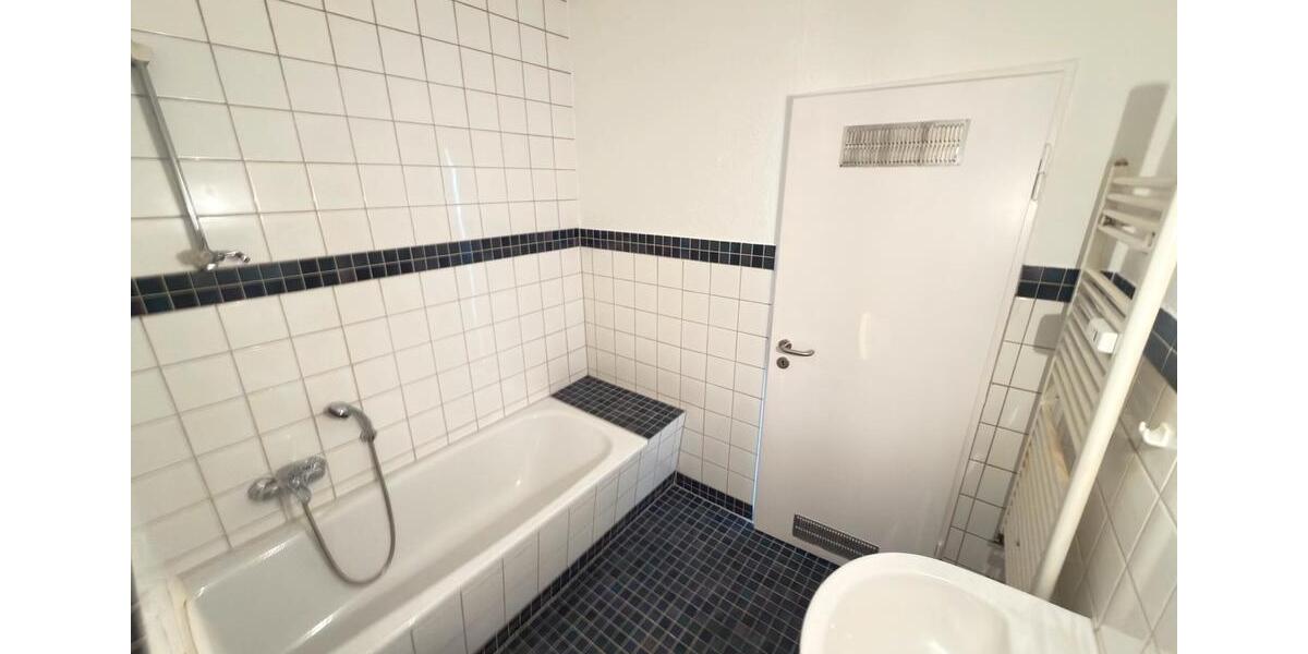 Etagenwohnung Wiesbaden Mainz-Amöneburg - 2 Zimmer, 47 m&sup2;, 990&euro; | Angebot:26323162