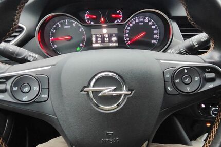 Opel Crossland (X) 61.000 km 13.200 &euro; Wiesbaden 65203