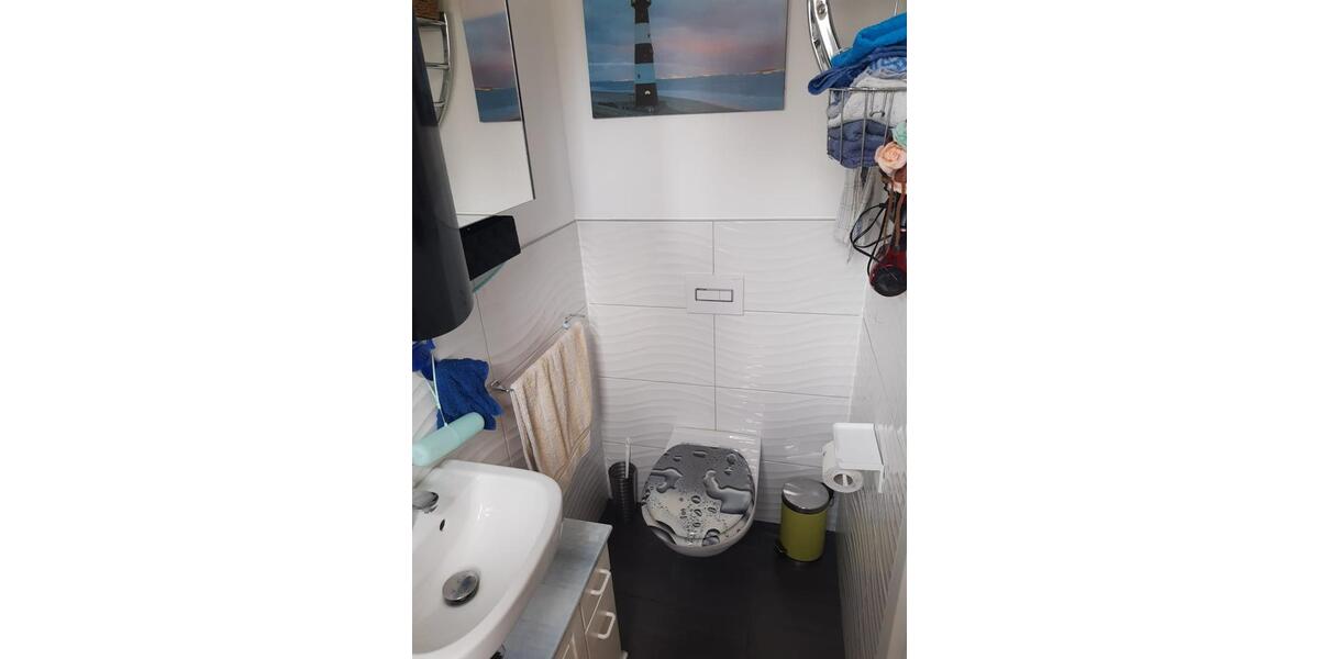 Sehr schöne Doppelhaus- Hälfte mit Wintergarten 6 zimmer