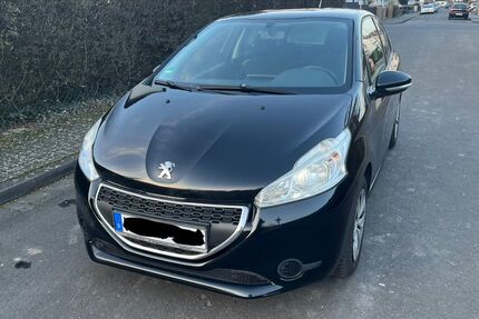 Peugeot 208 133.450 km 4.199 &euro; Wiesbaden 65203