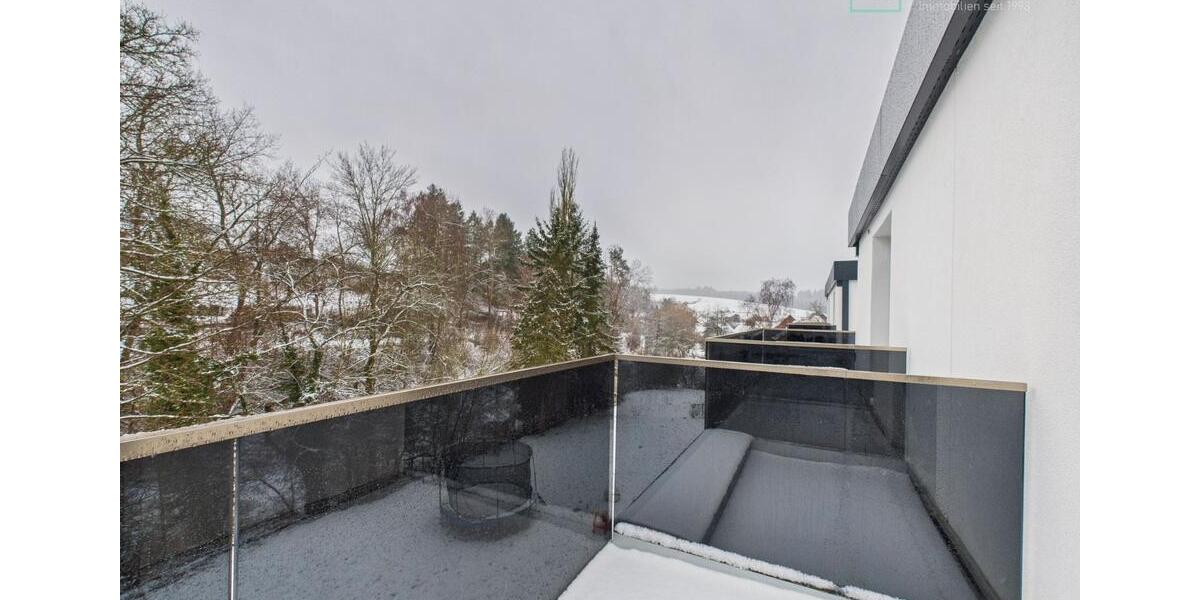 Doppelhaushälfte Taunusstein - 6 Zimmer, 195 m&sup2;, 2.350&euro; | Angebot:26444367