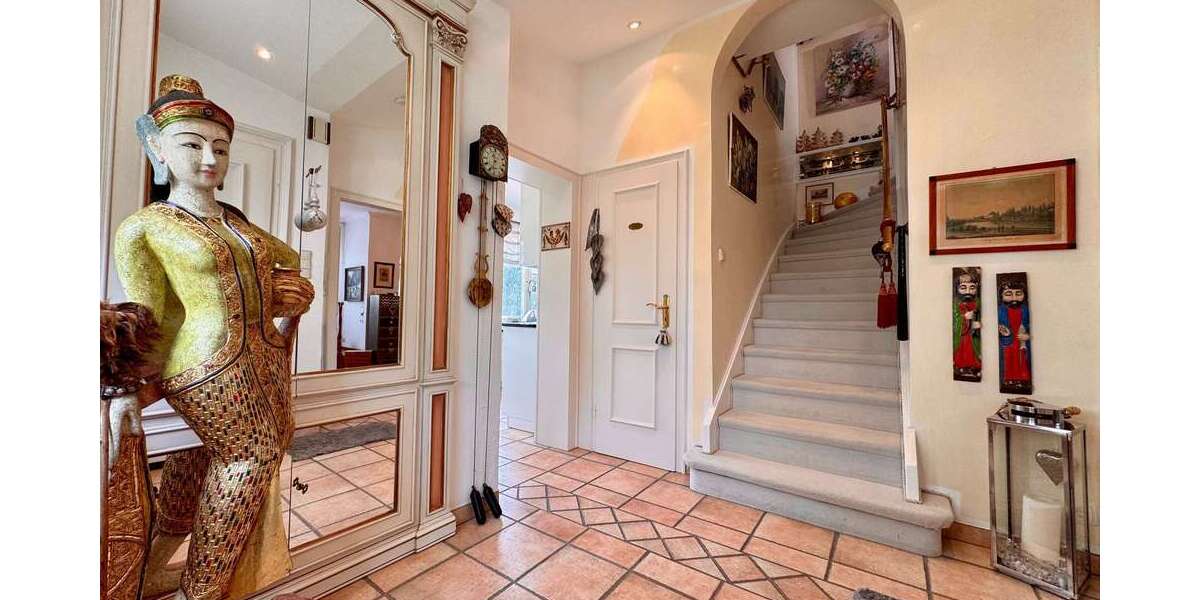 Einfamilienhaus Wiesbaden Nordost - 7 Zimmer, 258 m&sup2;, 1.179.000&euro; | Angebot:25969546
