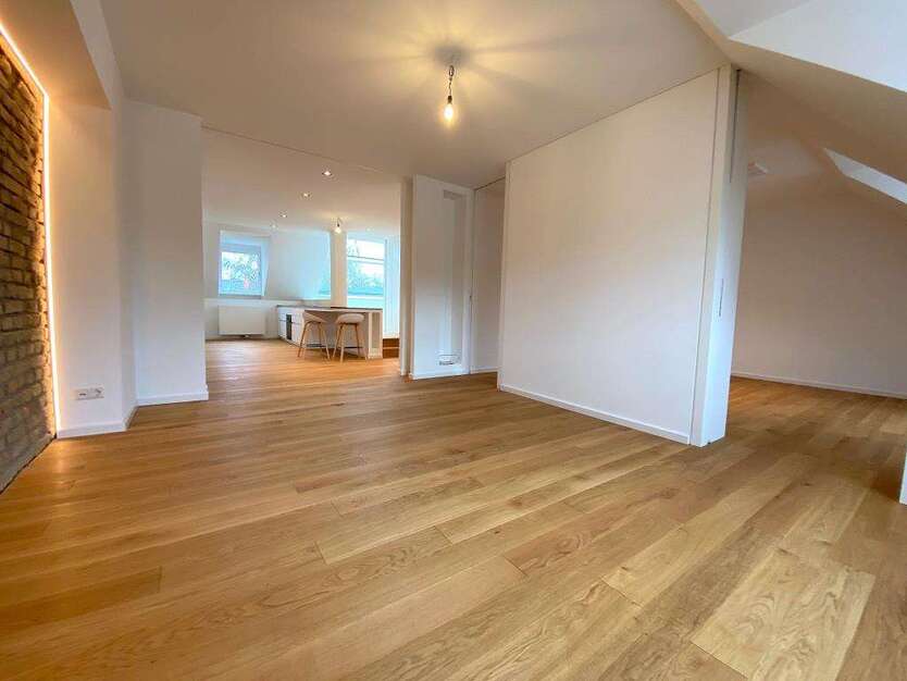 Wohnung zum Mieten in Wiesbaden 1.600 € 106.8 m² 3 zimmer