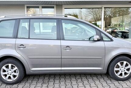 VW Touran 291.000 km 2.999 &euro; Mainz-Kastel 55252