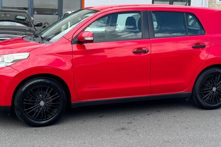 Toyota Urban Cruiser 143.000 km 5.899 € Frankfurt am Main 60314